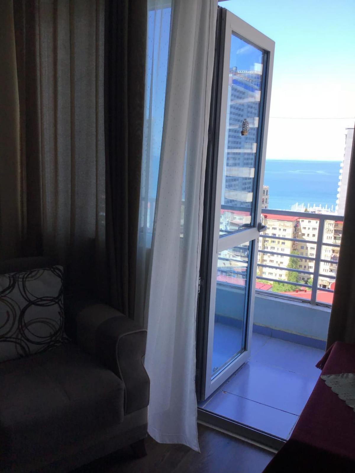 Yalcin Star Residence Apartment 300 บาทูมิ ภายนอก รูปภาพ